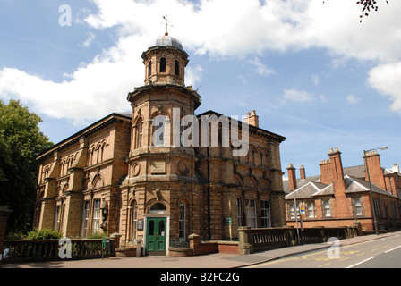 Die alte kostenlose Bibliothek und Museum in Lichfield, Staffordshire England Stockfoto