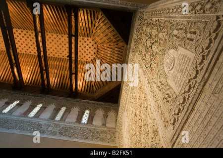 Spanien Toledo Interieur der Sinagoga del Transito und Museo Sefardi Synagoge im Mudejar-Stil maurischer Architektur 14. Jh. Stockfoto