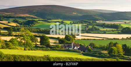 Exmoor Ferienhaus eingebettet in die hügelige Landschaft Exmoor Nationalpark Somerset England Stockfoto