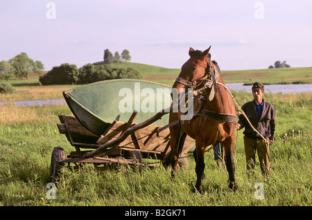 Litauen Pferd Wagen Landwirt Landwirtschaft Stockfoto