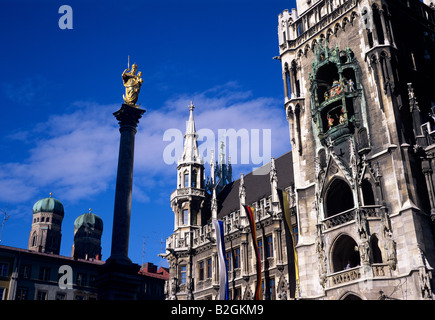 Marienplatz Marys Platz Marian Spalte zentralen quadratischen München Deutschland gotische Ratssaal Rathaus Stockfoto