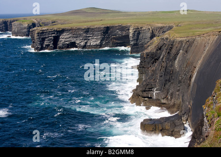 Klippe am Atlantik, County Clare, Irland Stockfoto