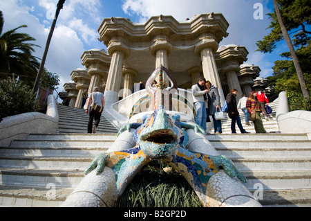 Gekachelte Eidechse im Park Güell Antoni Gaudi Barcelona Stockfoto