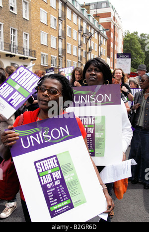 500 000 Beschäftigten im öffentlichen Dienst lokale Regierung trat zwei Tag union Streik gegen Niedriglöhne erhöhen Juli 2008. Stockfoto