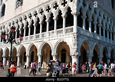 Dogenpalast oder Palazzo Ducale, in Piazza San Marco, Venedig, Venezia, Veneto, Italien Stockfoto
