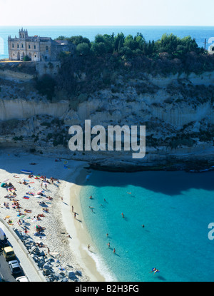 Blick über den Strand Tropea Kalabrien Italien Stockfoto