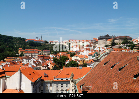 Panoramablick von der Kleinseite vom Turm der St. Nicolas Cathedral in Prag Stockfoto