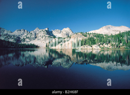 Alice-See mit den Bergen in Idaho, USA. Stockfoto