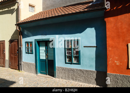 Haus 22 auf die Goldene Gasse auf der Prager Burg, wo Franz Kafka zum Leben Stockfoto