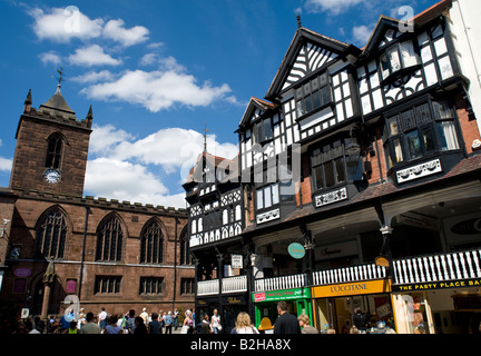 Historische Gebäude im Eastgate Chester in Cheshire England Großbritannien 2008 Stockfoto