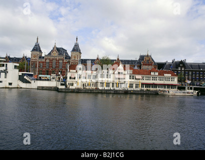 Geographie / Reisen, Niederlande, Amsterdam, Gebäude, Architektur, Hauptbahnhof, Außenansicht, Fluss Het IJ, Stockfoto