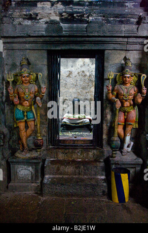 Lingam innen Sri Meenakshi Hindu-Tempel in Madurai Südindien Stockfoto