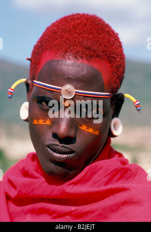 Samburu Mann in traditionellen Make-up und Kostüm, Kenia Stockfoto
