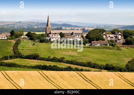 Blick über Devon Landschaft mit Wiesen und Ackerland Stockfoto