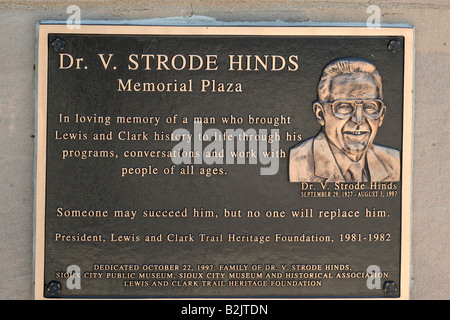 Memorial Plaza Plaque an Feldwebel Floyd Denkmal Sioux City Iowa Stockfoto