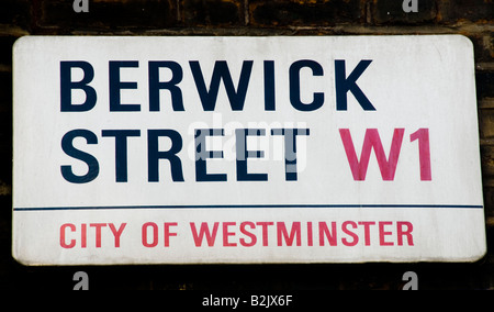 Straßenschild der Berwick Street in London Stockfoto