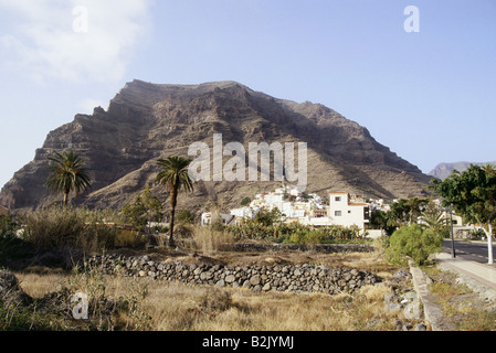 Geographie/Reisen, Spanien, Kanarische Inseln, La Gomera, La Calera, Valle Gran Rey, Ansicht mit Berg Riscos de la Merica, Additional-Rights - Clearance-Info - Not-Available Stockfoto