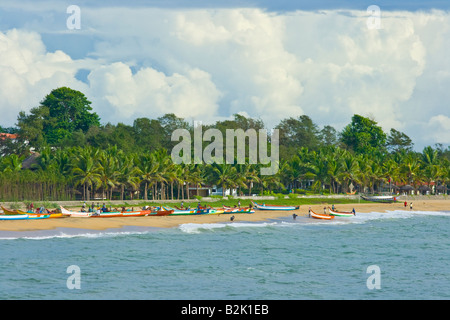 Angelboote/Fischerboote am Strand in Mamallapuram Süd-Indien Stockfoto