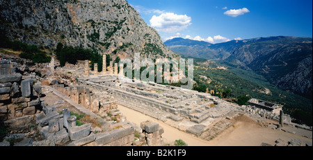 Geographie/Reisen, Griechenland, Delphi (delphoi), Heiligtum der Alcmaeonidae Apollo-Pythios, Tempel, umgebaut, bis 330 v. Chr., Ruine, Aussicht,, Additional-Rights - Clearance-Info - Not-Available Stockfoto