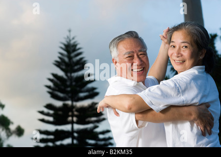 Porträt eines älteren Paares tanzen Stockfoto