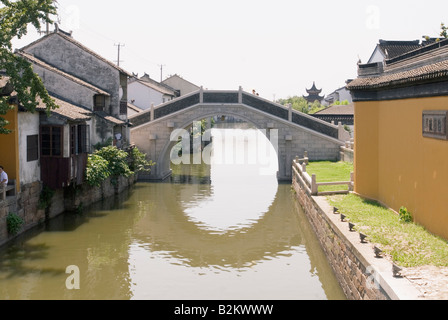 China, Suzhou, Brücke über Kanal Tiger Hill Stockfoto