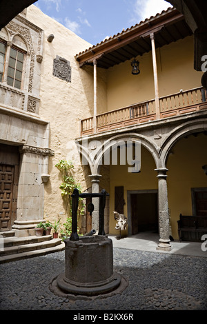 Innenhof mit Balkon und auch Casa de Colon (Kolumbus-Haus) Las Palmas de Gran Canaria Spanien Stockfoto