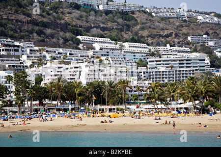 Strand und Ferienort Puerto Rico Gran Canaria Spanien Stockfoto