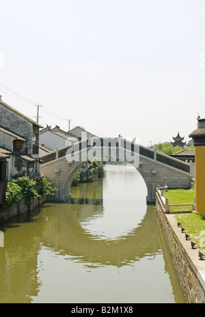 China, Suzhou, Brücke über Kanal Tiger Hill Stockfoto