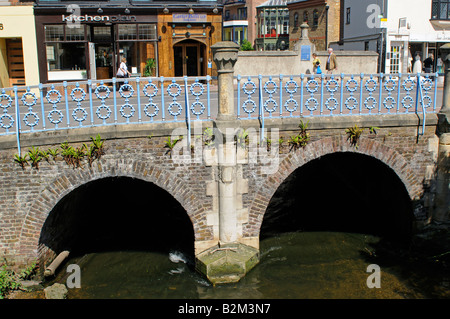 Clattern Brücke in Kingston Upon Thames, Großbritannien Stockfoto