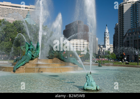 SWANN FOUNTAIN (©ALEXANDER STIRLING CALDER 1924) LOGAN CIRCLE PARKWAY PHILADELPHIA PENNSYLVANIA USA Stockfoto