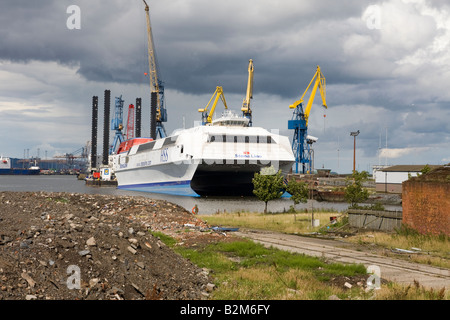 Stena-high-Speed-Fähre unterziehen Reparaturarbeiten in Belfast, Northern Ireland Stockfoto