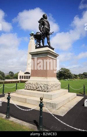 Die Statue von Sir Francis Drake liegt auf Plymouth Hacke Stockfoto