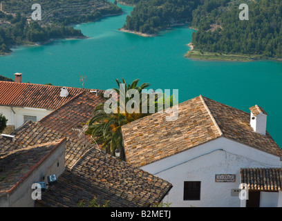 Costa Blanca Spanien Guadaleste oder El Castell de Guadalest Stausee Stockfoto