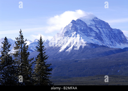 Landschaftlich reizvolle Winter Berglandschaft in Kanadische Rockies Stockfoto
