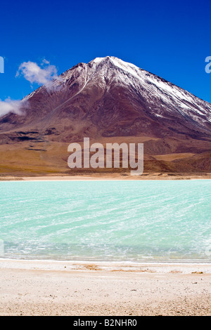 Bolivien südlichen Altiplano Laguna Verde Laguna Verde und Vulkan Licancabur Stockfoto