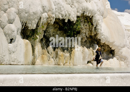 Baumwolle-Burgen in Pamukkale, Kalzium-Pools mit heilenden Eigenschaften Stockfoto