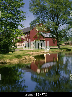 PENNSYLVANIA DUTCH SCHEUNE MIT HEX-ZEICHEN-PENNSYLVANIA Stockfoto