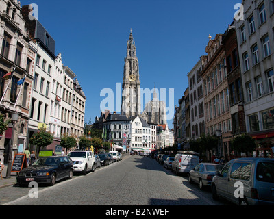 Antwerpen Stadtzentrum mit Turm der Kathedrale im Hintergrund Antwerpen Flandern Belgien Stockfoto