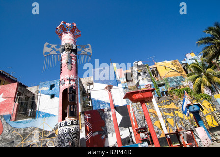 Wandmalereien des Künstlers Salvador Gonzalez in Callejon de Hamel im Stadtteil Cayo Hueso Havanna Kuba Stockfoto