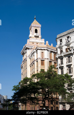 Edificio Bacardi in La Habana Vieja Havanna Kuba Gebäude aus der Kolonialzeit Stockfoto