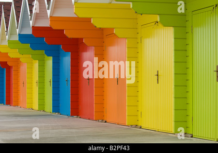 Strandhütten in North Bay Scarborough, North Yorkshire, England Stockfoto
