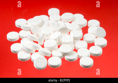 Codein Phosphat und Paracetamol-Tabletten Stockfoto