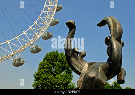 Internationalen Brigaden Denkmal und das London Eye Stockfoto