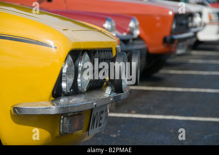 Kavalkade von klassischen Autos Stockfoto