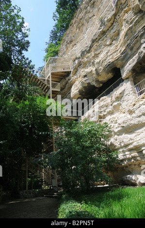 Aladzha (Aladja) Mittelalter-Rock Höhle Klosteranlage in der Nähe von Golden Sands im Nordosten von Bulgarien. Stockfoto