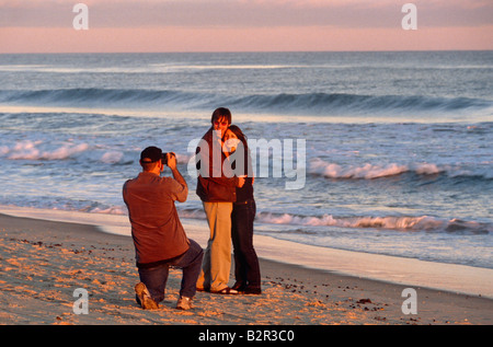 Paar am Strand, Israel fotografiert. Stockfoto