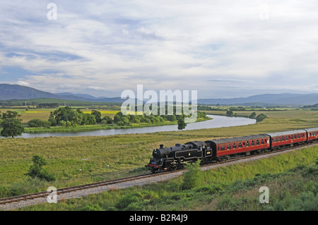 Die Strathspey Railway Dampflok nähert sich Broomhill Station Strathspey Inverness-Shire Highland Region Stockfoto