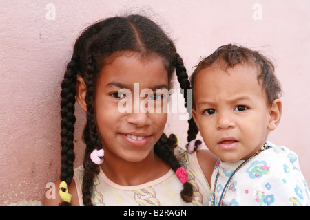 Zwei Schwestern Trinidad Sancti Spiritus Provinz Cuba Lateinamerika Stockfoto