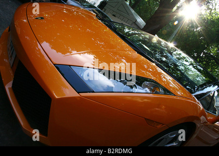 Foto von einer Orange Lamborghini genommen in Mayfair, London Stockfoto