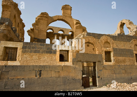 Römische Ruinen von Qasr Ibn Wardan in Syrien Stockfoto